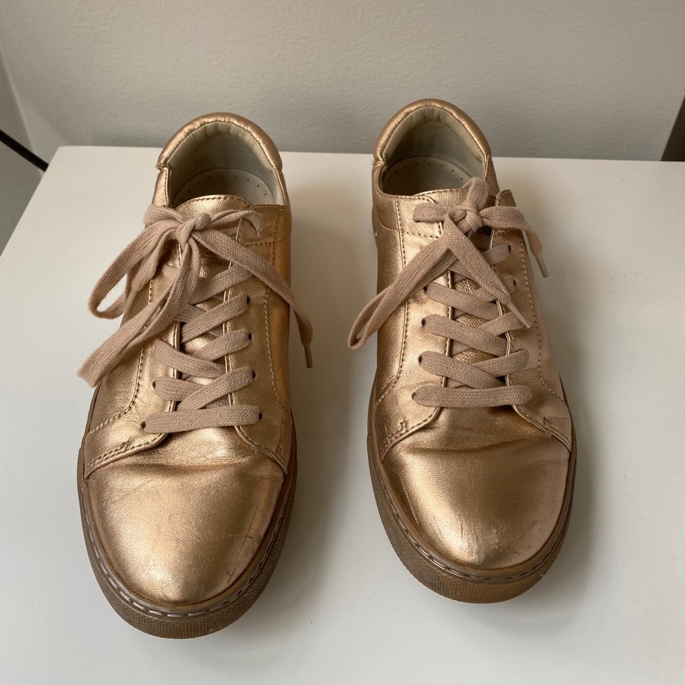 Kenneth Cole Rose Gold Leather Kam Sneaker